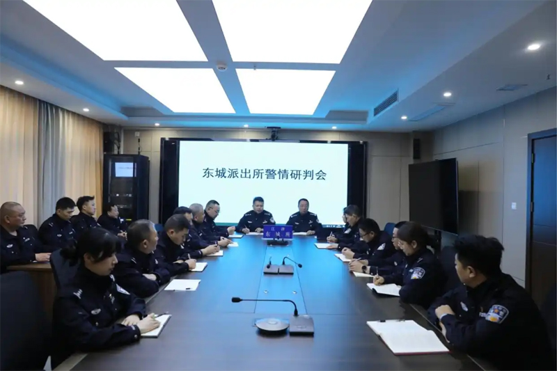 重庆市江津区公安局东城派出所创新“主防警务”模式 